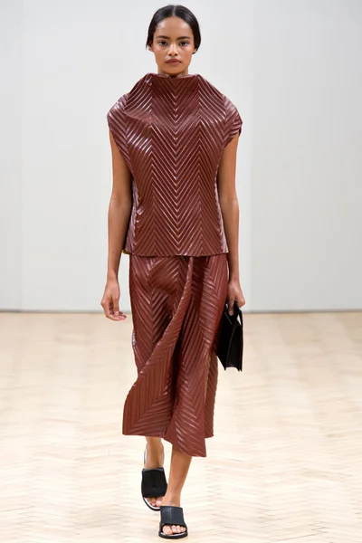 Look 20